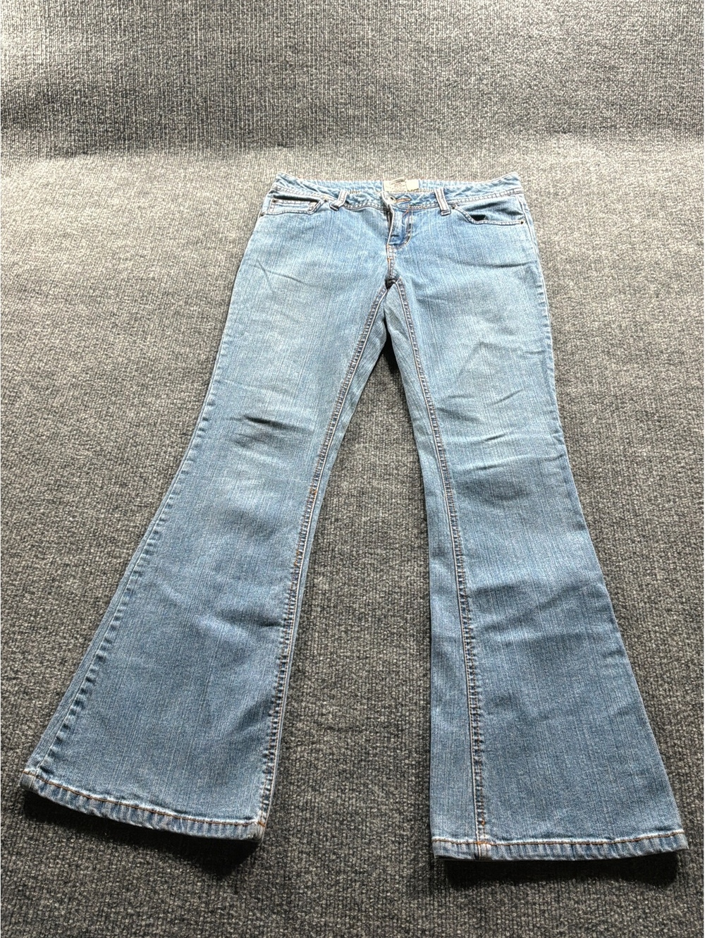 So Women's Light Blue Flared Jeans Size 7